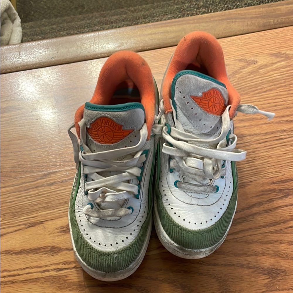 Titan x Air Jordan 2